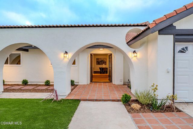 8018 Winnetka Avenue, Winnetka, CA 91306