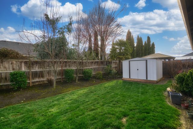 3240 Dearborn Lane, Medford, OR 97504