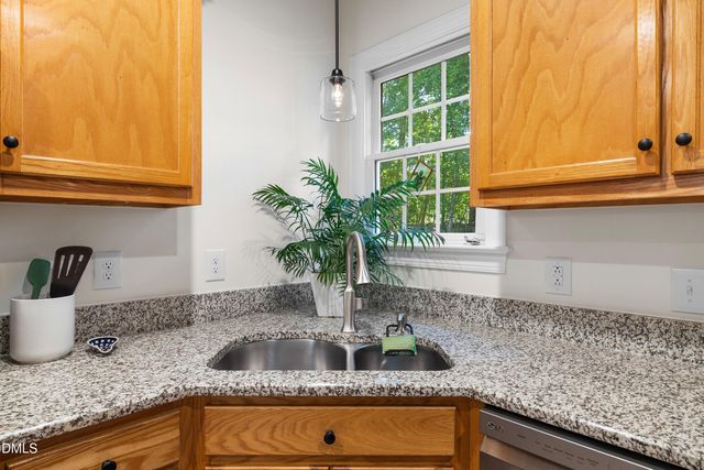 137 Dutch Hill Road, Holly Springs, NC 27540