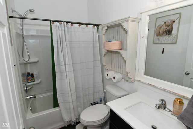 1083 Aries Boulevard, Franklin, IN 46131