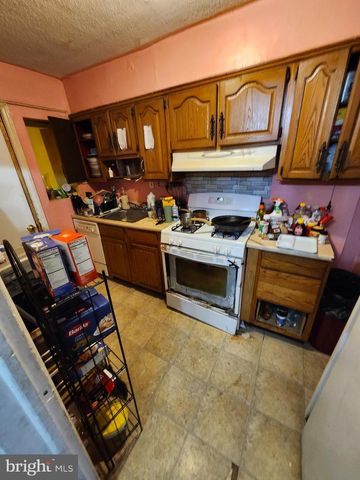 678 BRANDYWINE ST SE, Washington, DC 20032