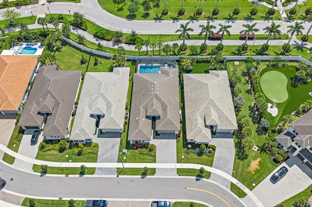 12172 Waterstone Circle, Palm Beach Gardens, FL 33412