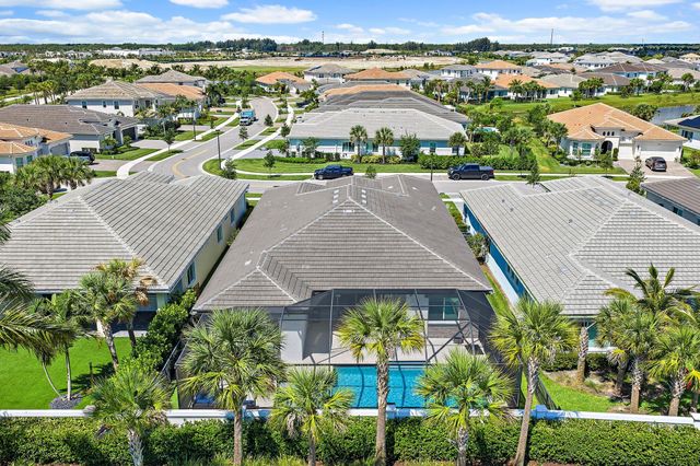 12172 Waterstone Circle, Palm Beach Gardens, FL 33412