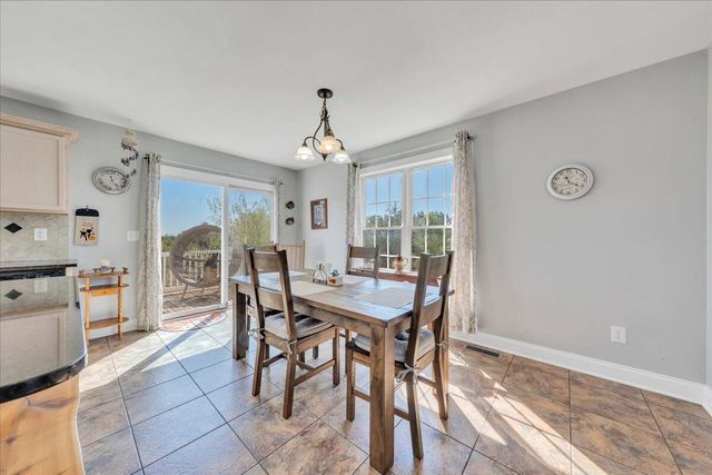 1049 Haymore DR, Moneta, VA 24121