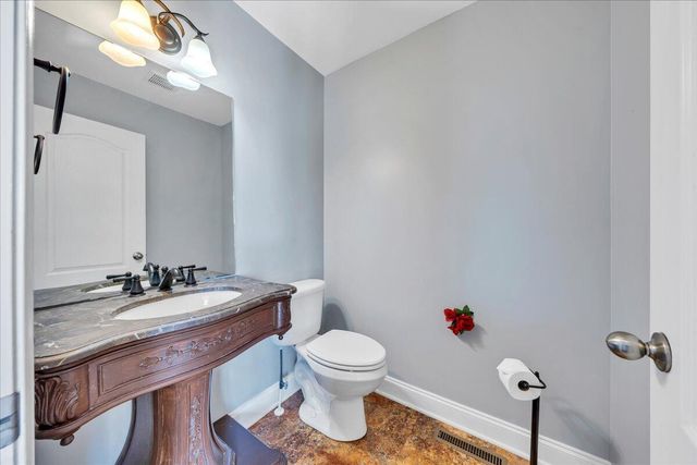 1049 Haymore DR, Moneta, VA 24121