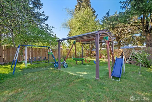 913 92nd Street SE, Everett, WA 98208
