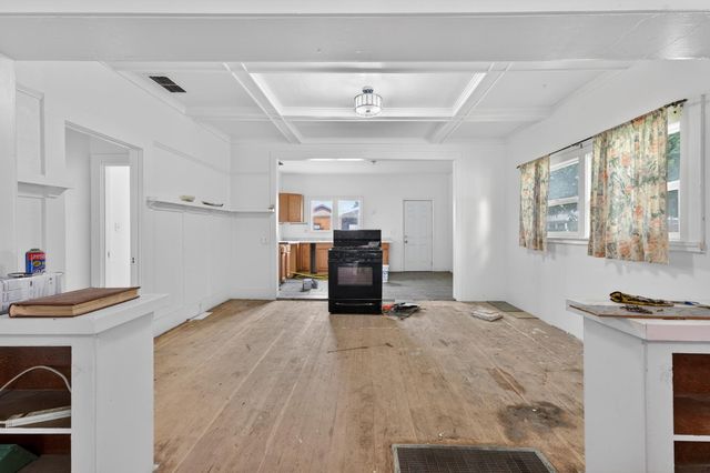 741 Reeves Ave, Yuba City, CA 95991