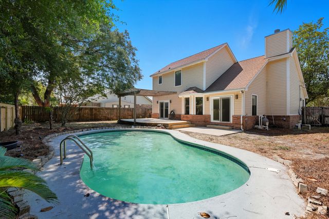 318 Sailfish Circle, Destin, FL 32541
