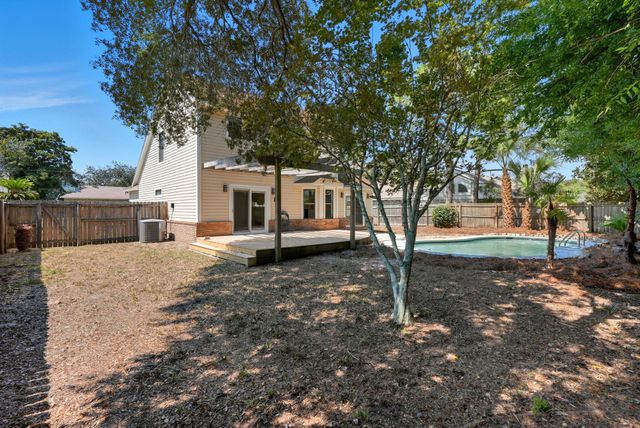 318 Sailfish Circle, Destin, FL 32541
