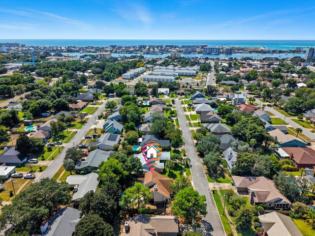 318 Sailfish Circle, Destin, FL 32541
