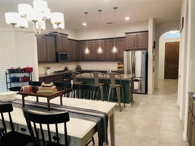 208 Mineral Point Drive, Aledo, TX 76008