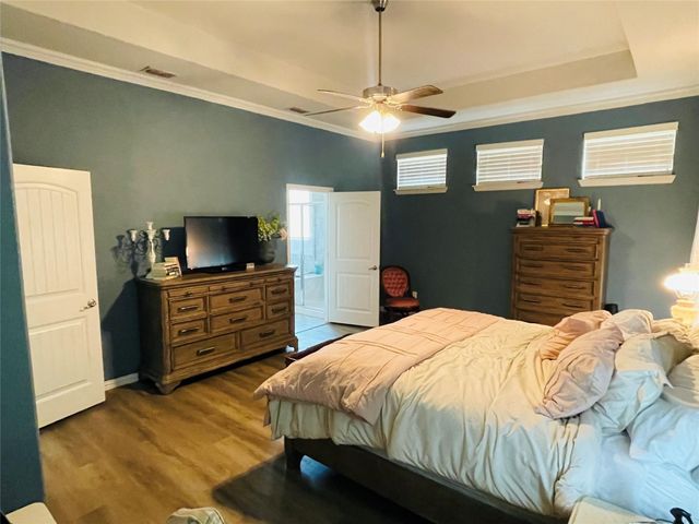 208 Mineral Point Drive, Aledo, TX 76008