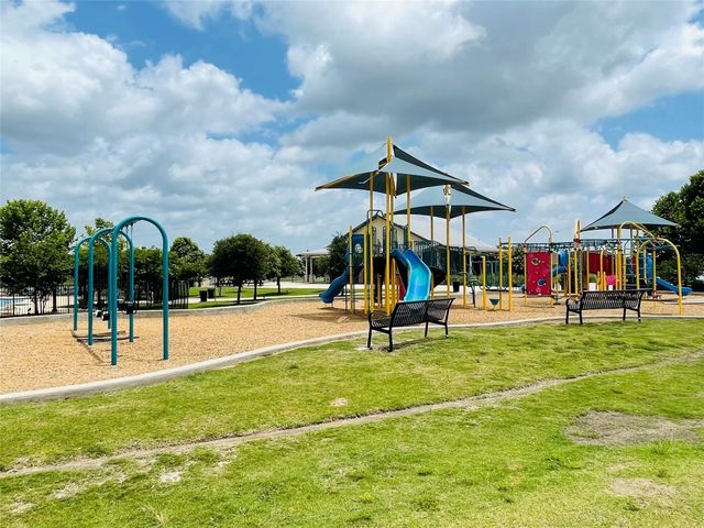 208 Mineral Point Drive, Aledo, TX 76008