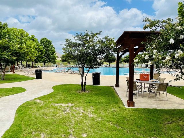 208 Mineral Point Drive, Aledo, TX 76008