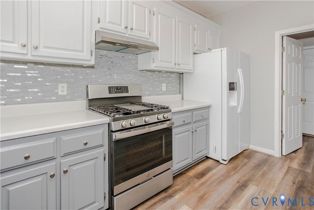 8601 Bay Knolls Ct, Midlothian, VA 23112