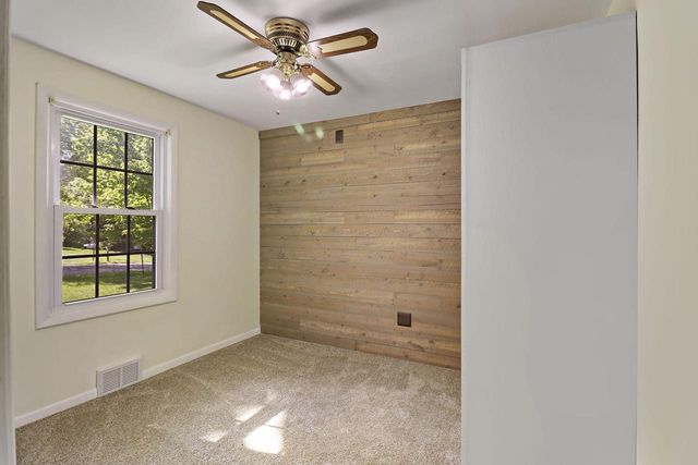 N6592 Lorraine ROAD, Delavan, WI 53115