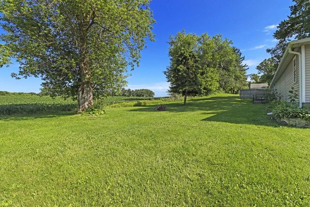 N6592 Lorraine ROAD, Delavan, WI 53115