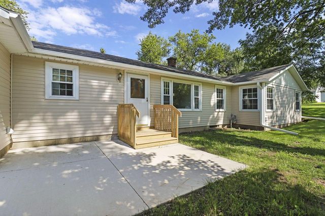 N6592 Lorraine ROAD, Delavan, WI 53115