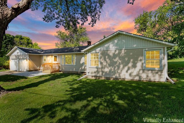 N6592 Lorraine ROAD, Delavan, WI 53115
