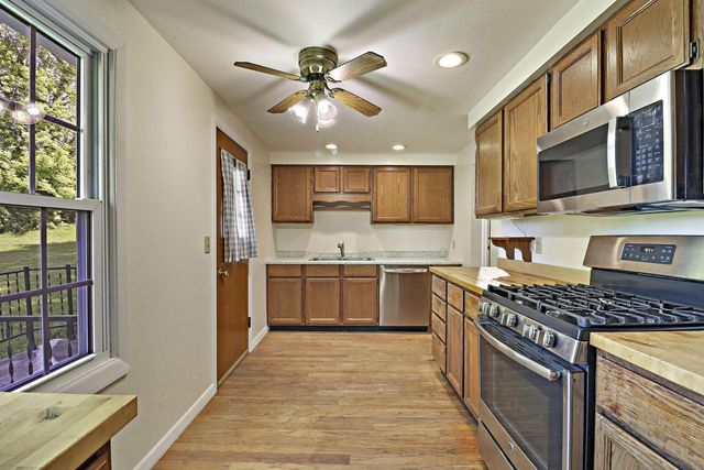 N6592 Lorraine ROAD, Delavan, WI 53115