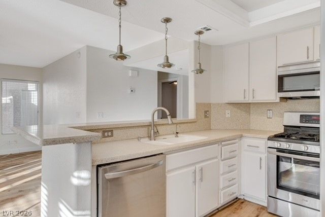 2905 Saint Kitts Court, Las Vegas, NV 89128