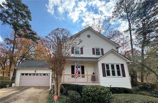 2160 Deer Oaks Trail, Lawrenceville, GA 30044