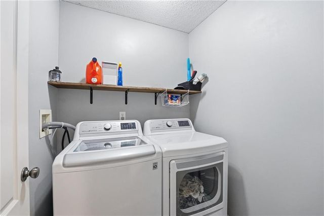 521 Cedar Falls Court, Raymore, MO 64083