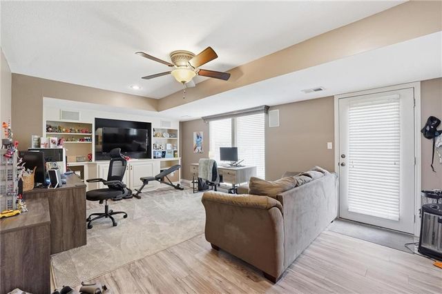 521 Cedar Falls Court, Raymore, MO 64083