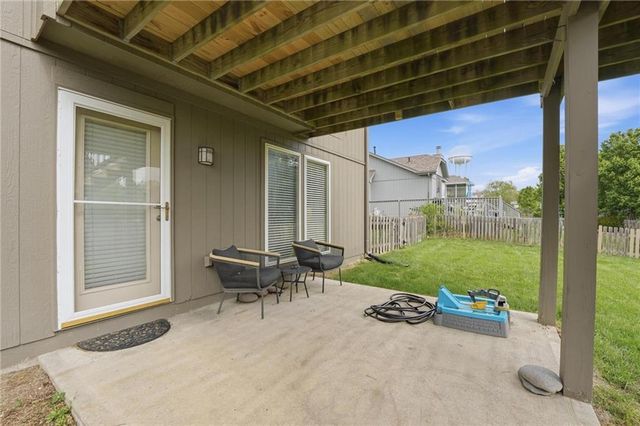 521 Cedar Falls Court, Raymore, MO 64083
