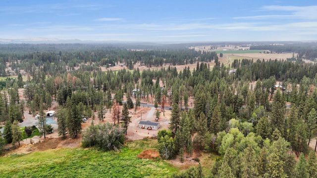 17522 S Lois Dr, Cheney, WA 99004