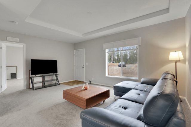 17522 S Lois Dr, Cheney, WA 99004