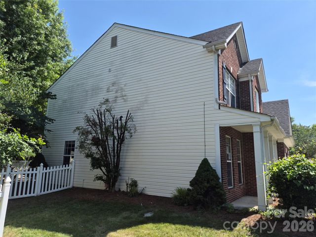 6229 Roseway Court, Harrisburg, NC 28075