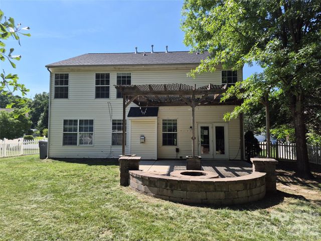6229 Roseway Court, Harrisburg, NC 28075