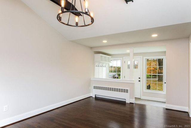 450 Matson Hill Road, Glastonbury, CT 06073