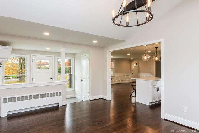 450 Matson Hill Road, Glastonbury, CT 06073