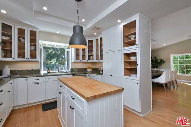 4170 Crisp Canyon Road, Sherman Oaks, CA 91403