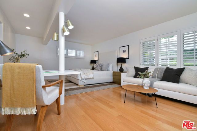 4170 Crisp Canyon Road, Sherman Oaks, CA 91403