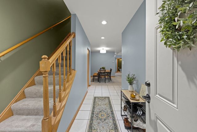 18136 Rita Road 3C, Tinley Park, IL 60477