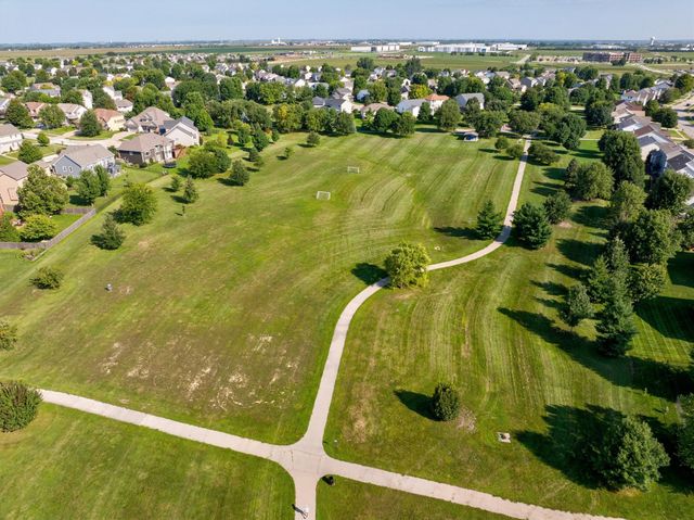 3905 Belair Drive, Urbandale, IA 50323