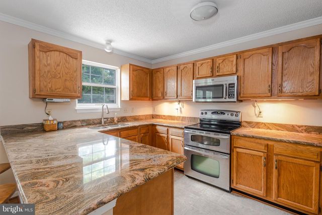 104 LLOYDS RD, Winchester, VA 22602