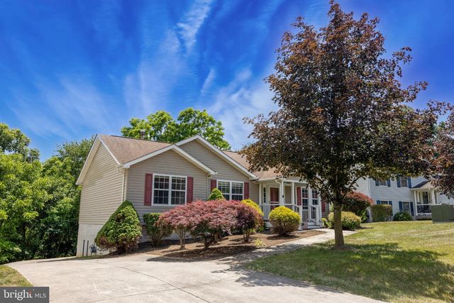 104 LLOYDS RD, Winchester, VA 22602
