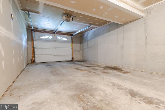 104 LLOYDS RD, Winchester, VA 22602