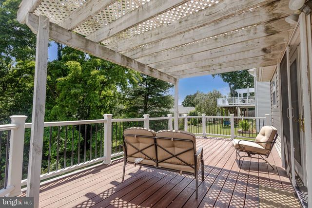 104 LLOYDS RD, Winchester, VA 22602