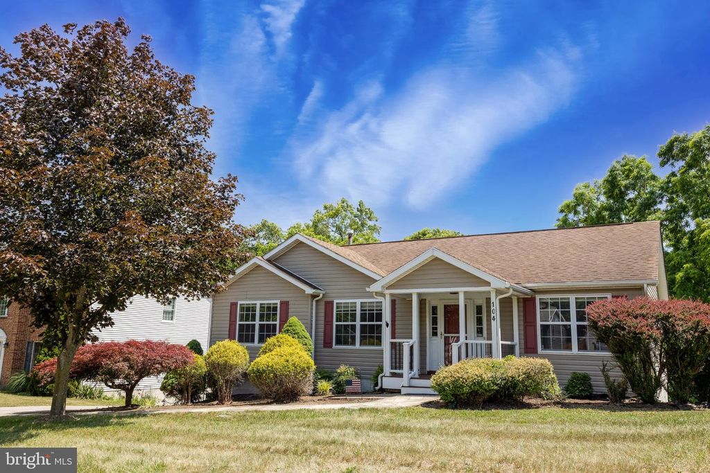 104 LLOYDS RD, Winchester, VA 22602