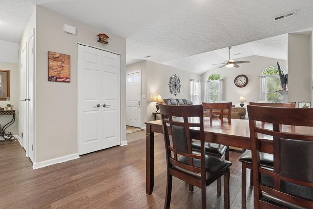 2566 Trotterslane Drive, Columbus, OH 43235