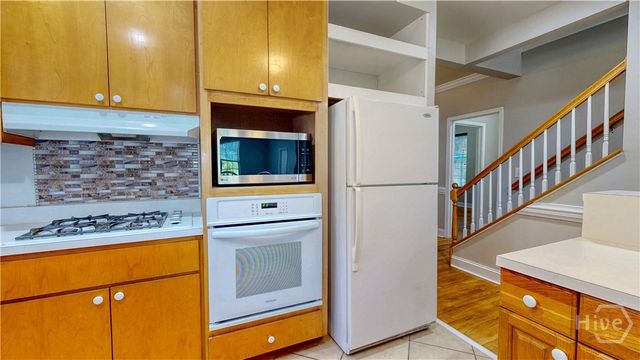 2607 Governor Street, Savannah, GA 31408