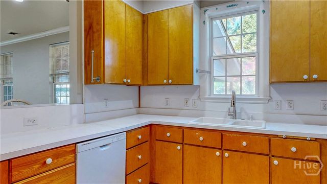 2607 Governor Street, Savannah, GA 31408