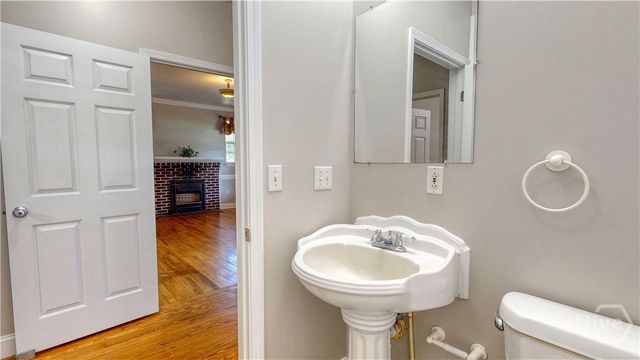 2607 Governor Street, Savannah, GA 31408