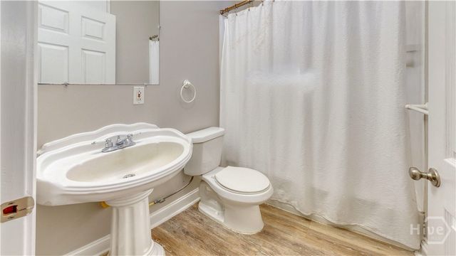 2607 Governor Street, Savannah, GA 31408