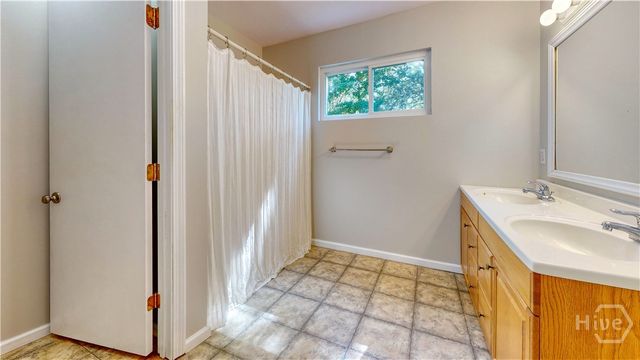 2607 Governor Street, Savannah, GA 31408